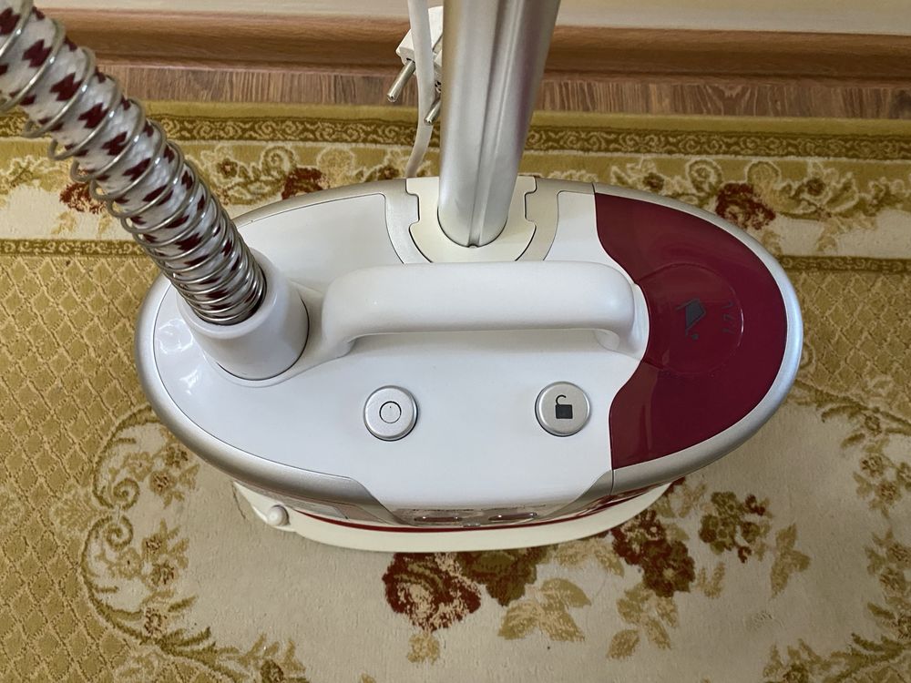 Продам отпариватель Tefal