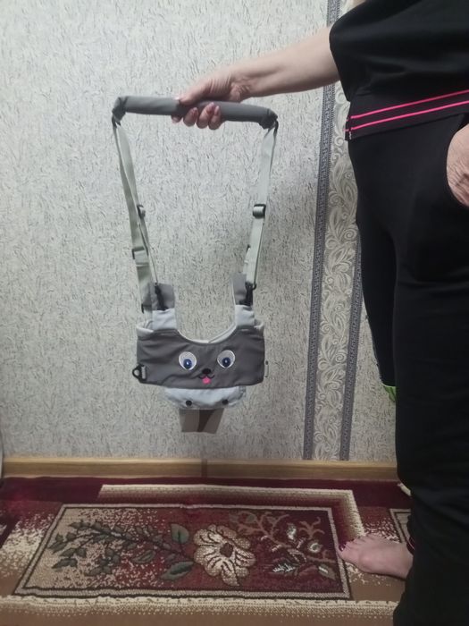 Продам кенгуру и ходунки ручные.