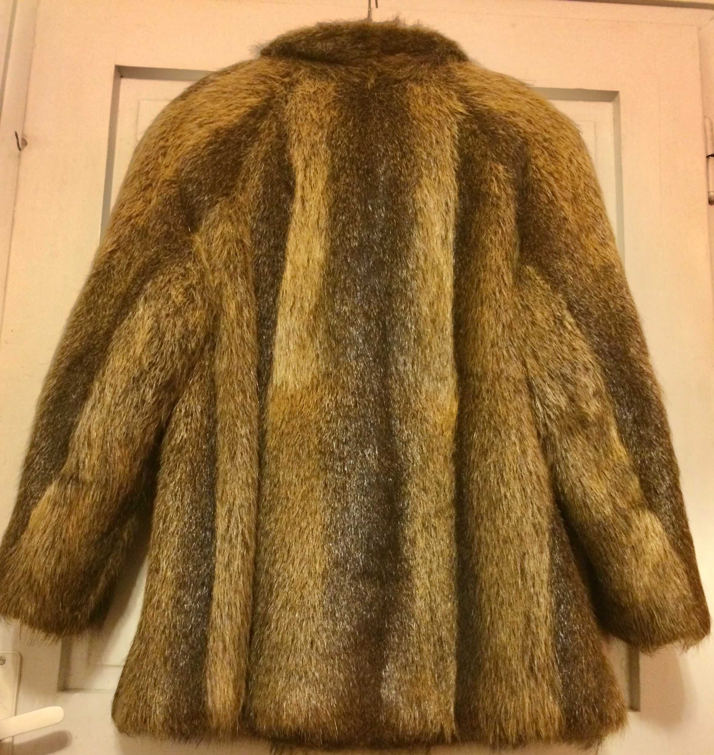 Кожено палто от естествен косъм - нутрия, цели кожи, без гарнитури