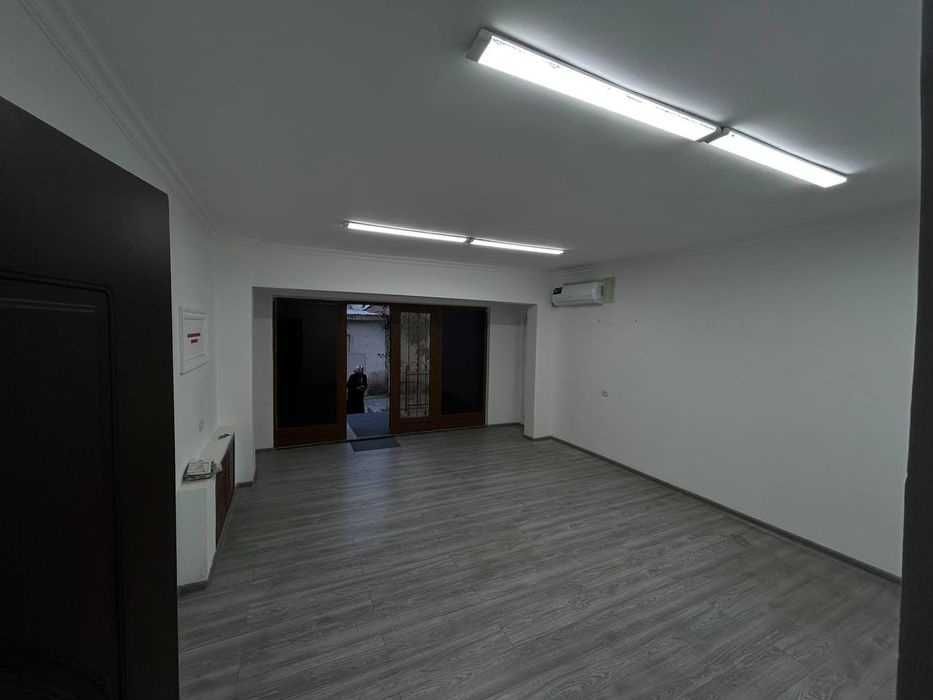 Сдаю в Аренду 84 м² Офис Универсам Мегапланет Мегаполис Юнусабад