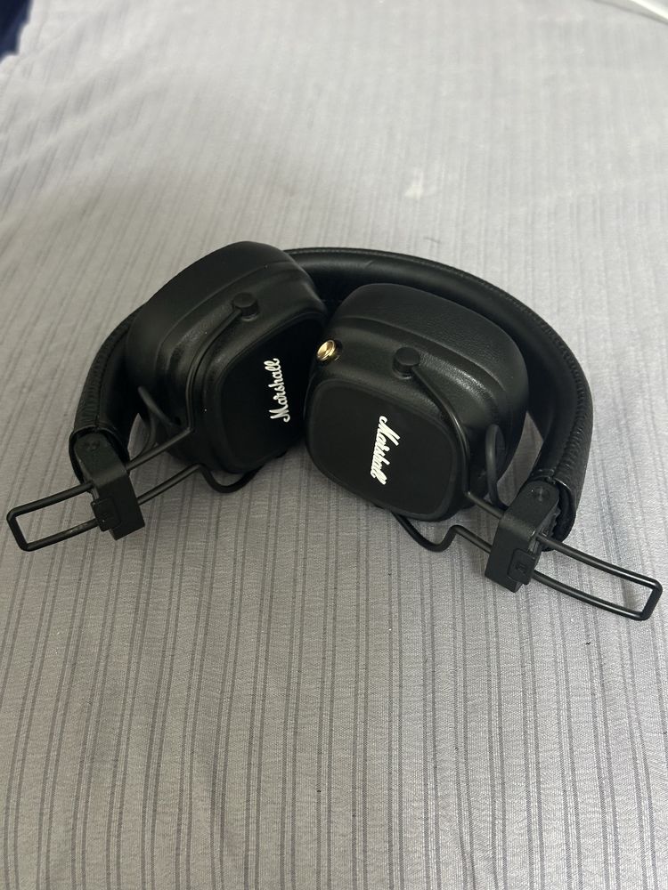 Наушники Marshall