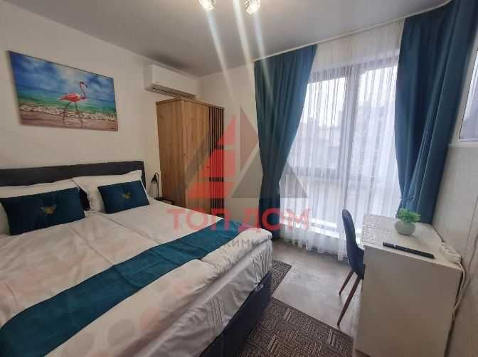 Дава се под наем Двустаен апартамент в Варна, Център - 40 кв.м за 640 € - Снимка #2