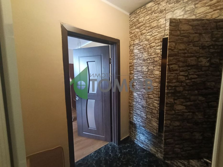 Дава се под наем Тристаен апартамент в Стара Загора, Център - 67 кв.м за 306 € - Снимка #5