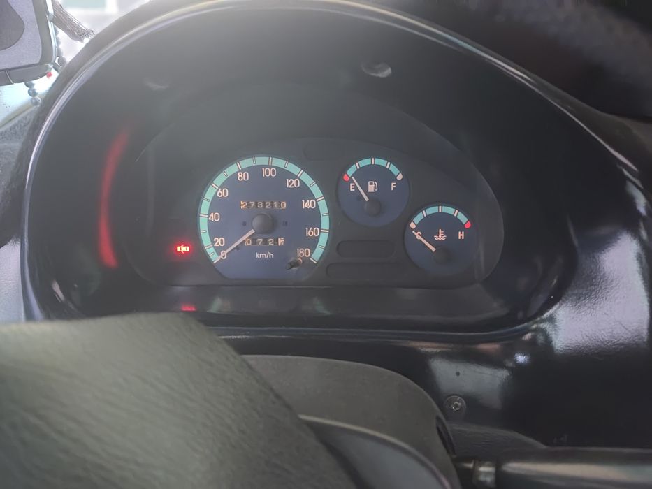 Mashena yaxshi 2007 gaz benzin karopka mator yaxshi salon urta