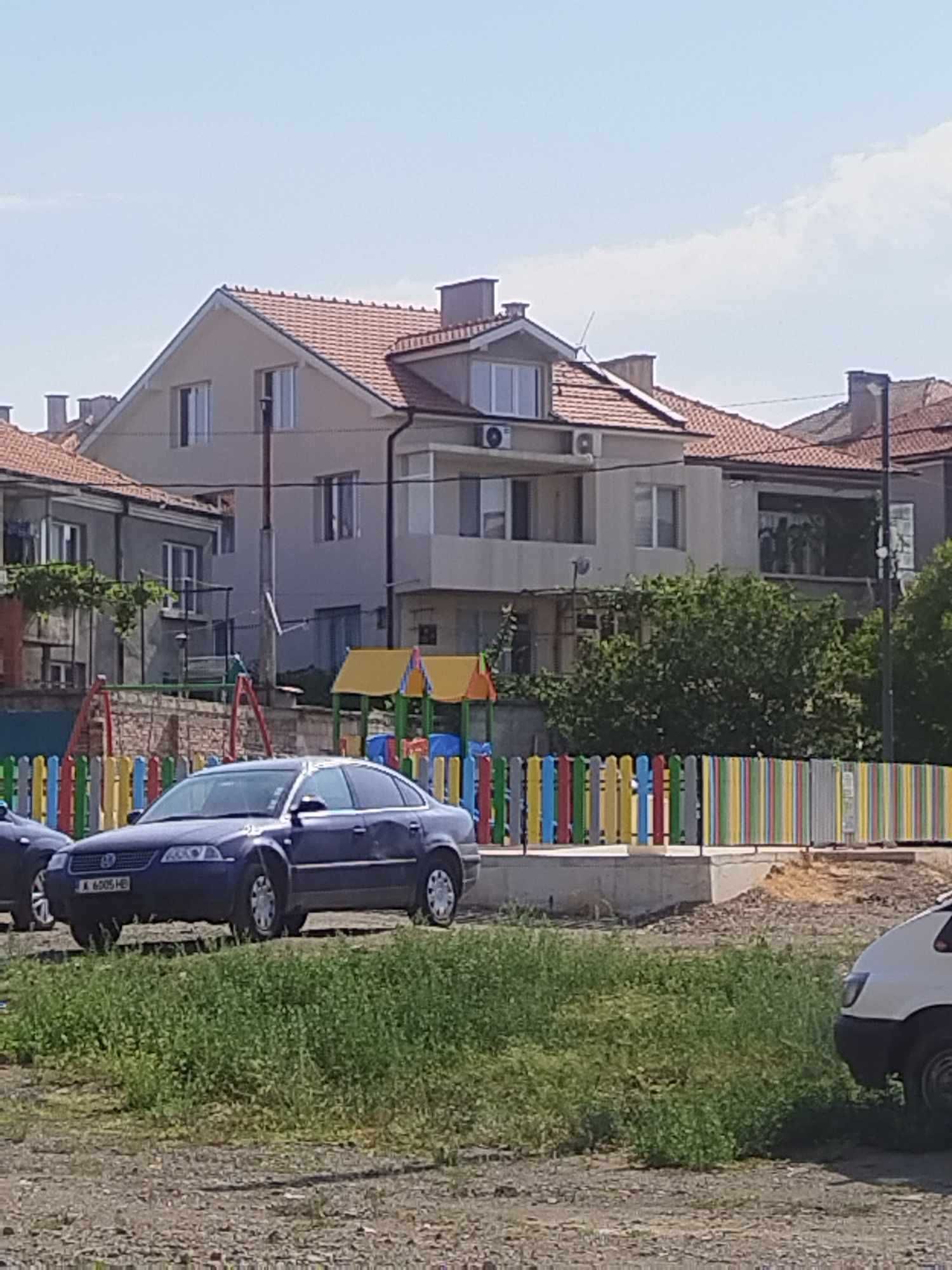 Парцел. дворно място, къща в гр. Айтос
