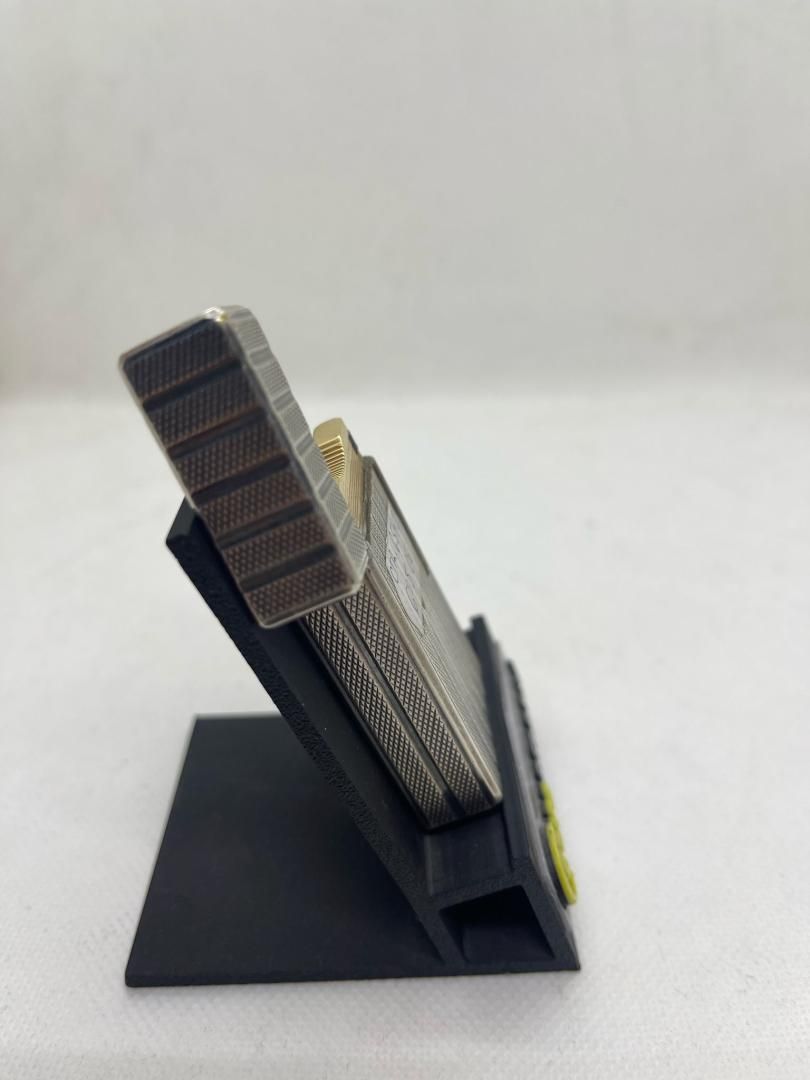 Bricheta S.T Dupont de Paris, placat cu argit -A-
