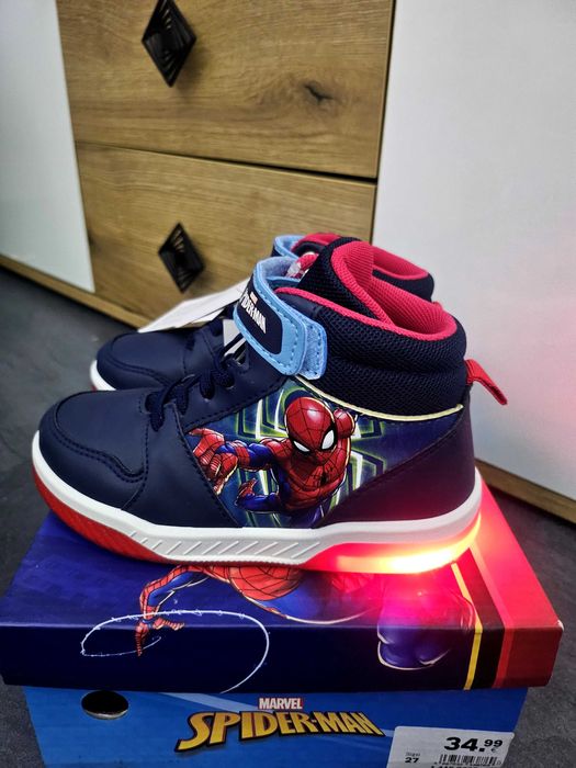 Светещи маратонки Спайдърмен