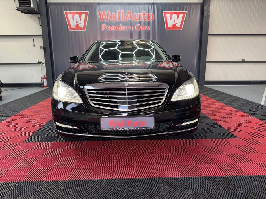 Mercedes-Benz S