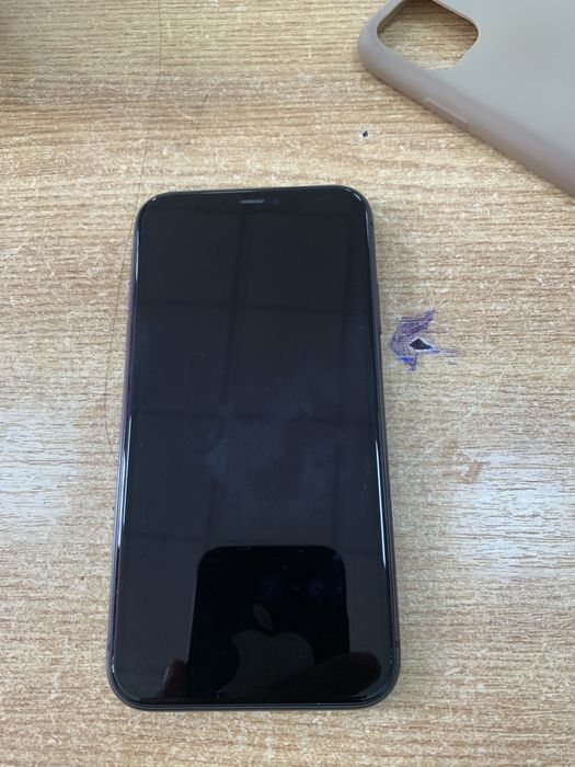 Vant Iphone 11,64 gb