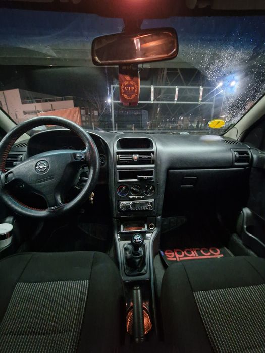 Vând Opel Astra G