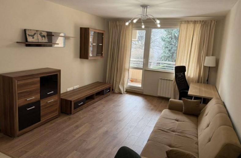 Дава се под наем Двустаен апартамент в София, Гоце Делчев - 76 кв.м за 675 € - Снимка #2