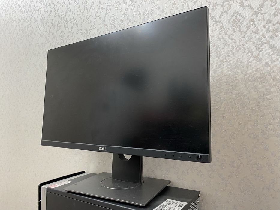 Большой монитор DELL 24 диагональ HDMI