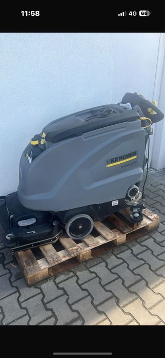 Aparat de aspirat si spalat pardoseli