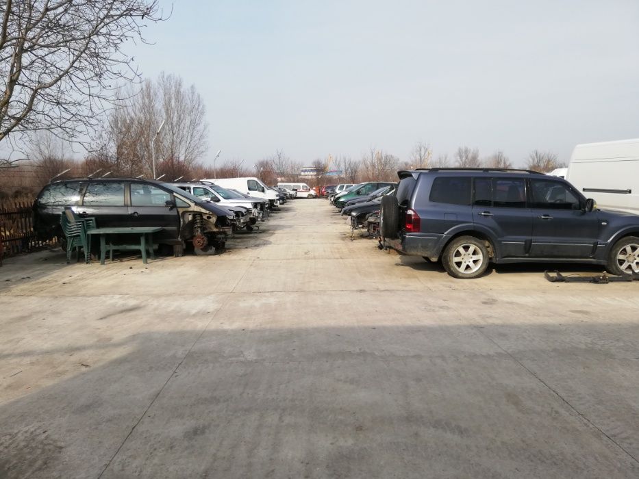 Продава се Промишлена сграда в Силистра, Промишлена зона - Запад - 4000 кв.м за 105 €/кв.м - Снимка #17