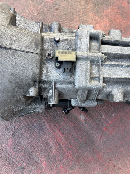 Cutie viteza manuala 6 trepte start stop Bmw e90 ,e91,e87 motor n47