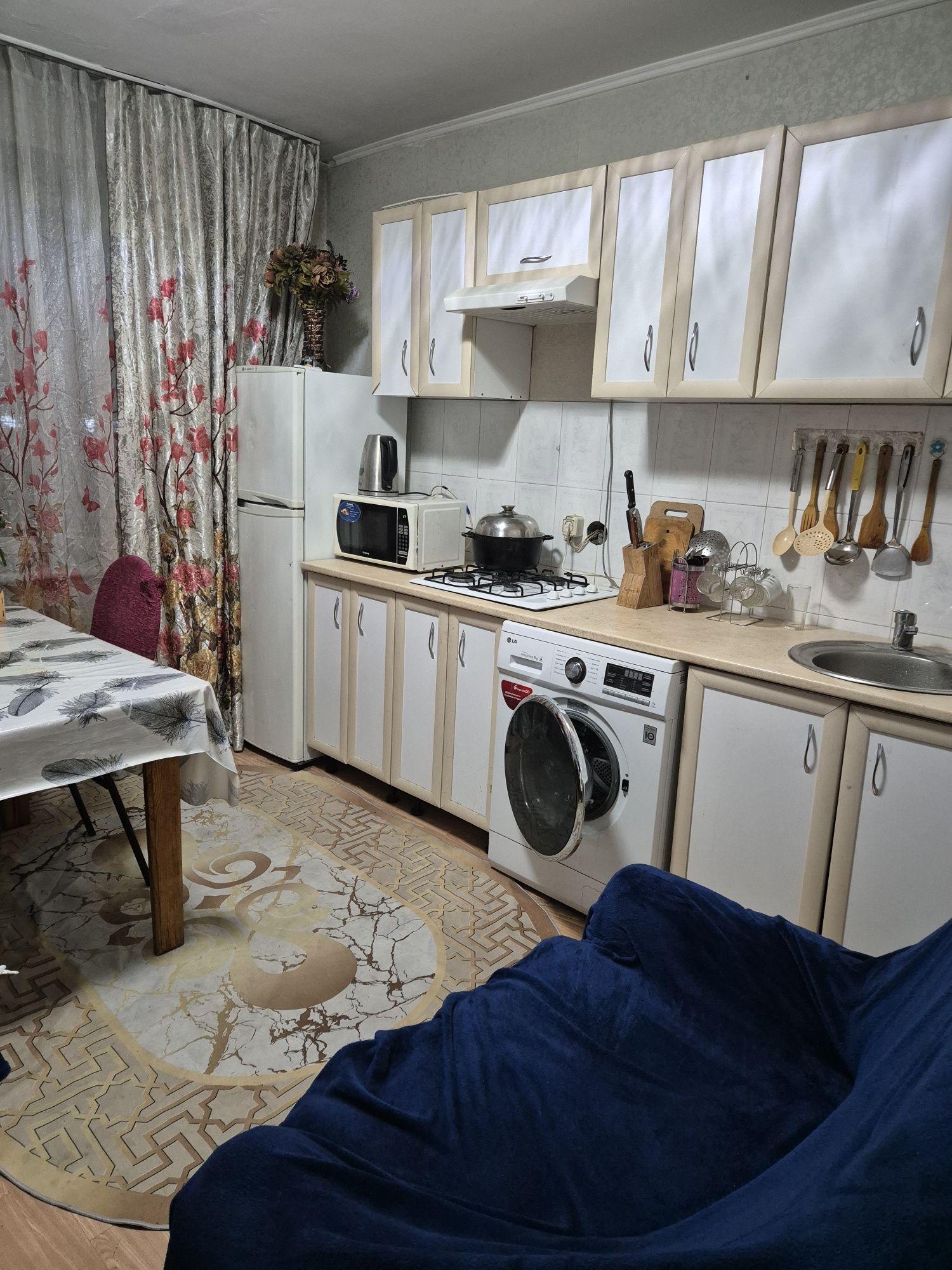 Сдам посуточно и почасовую 1ком