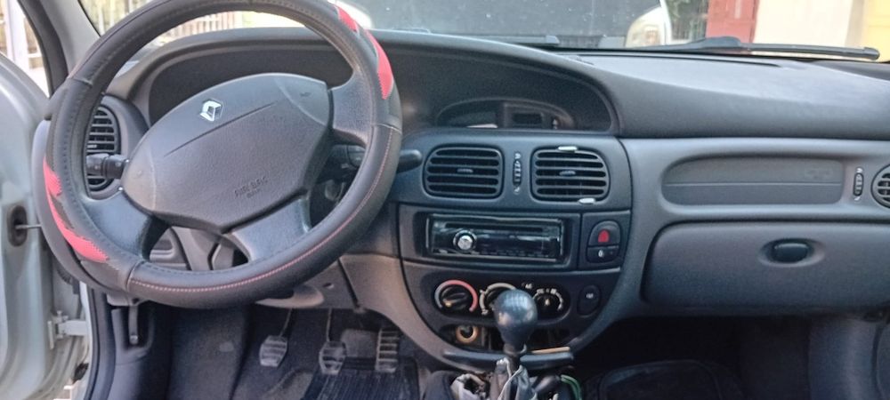 Renault megane 1