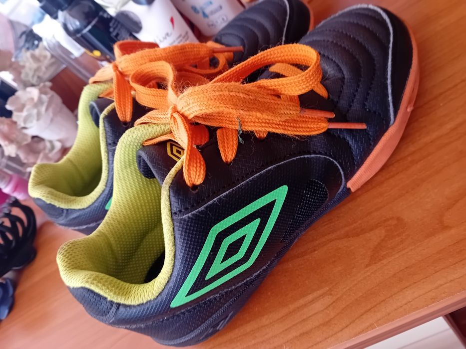 Детски стоножки 32 номер Umbro