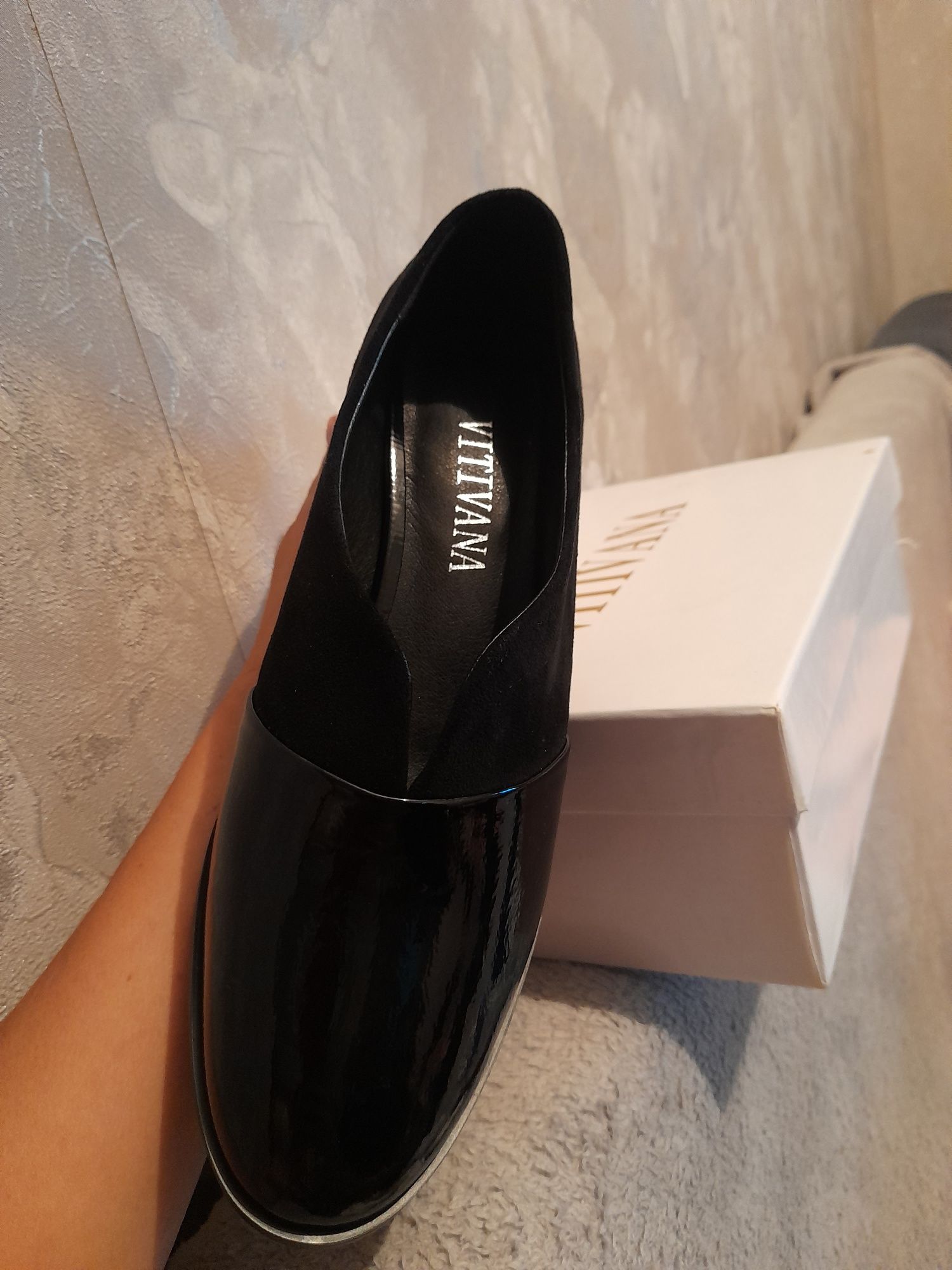 Продам обувь. Срочно!