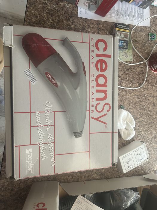 Aspirator cleansy cu abur