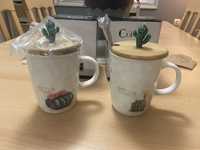 Комплект от две чаши за чай с лъжички и бамбуков капак