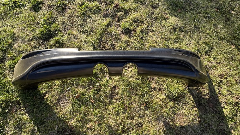 Добавка за задна броня за Golf 5 - R32