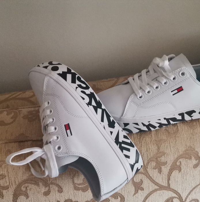 Дамски кецове Tommy Hilfiger 38 номер