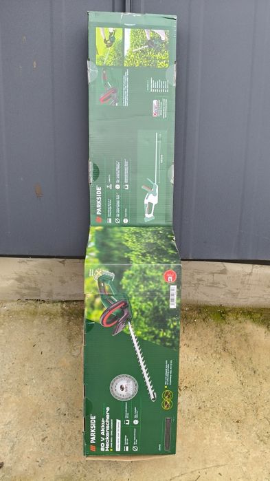 Foarfeca Parkside lunga ptr gard viu pe acumulator