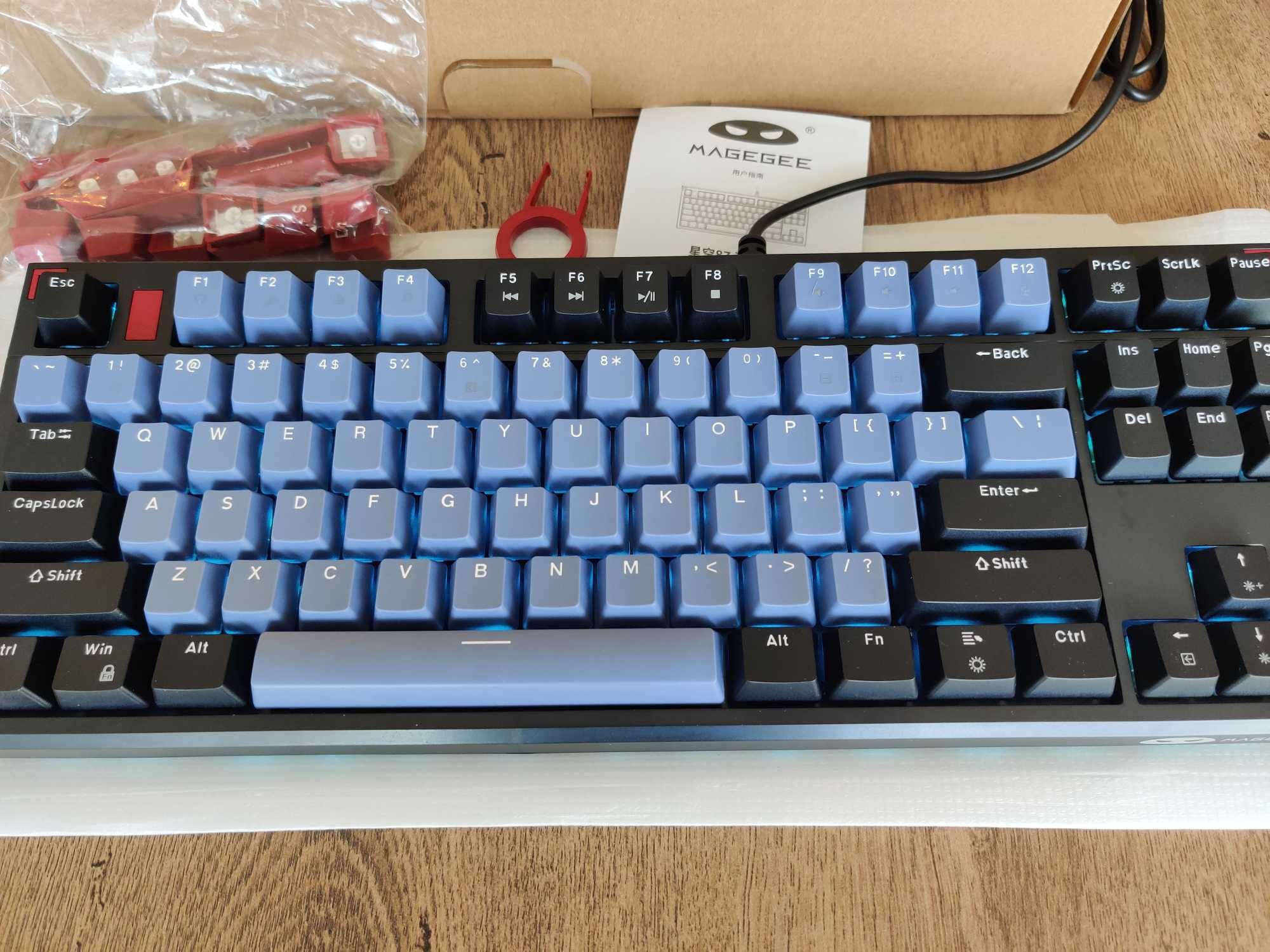 Геймърска механична клавиатура MageGee 87 – Blue/Brown switch - LED