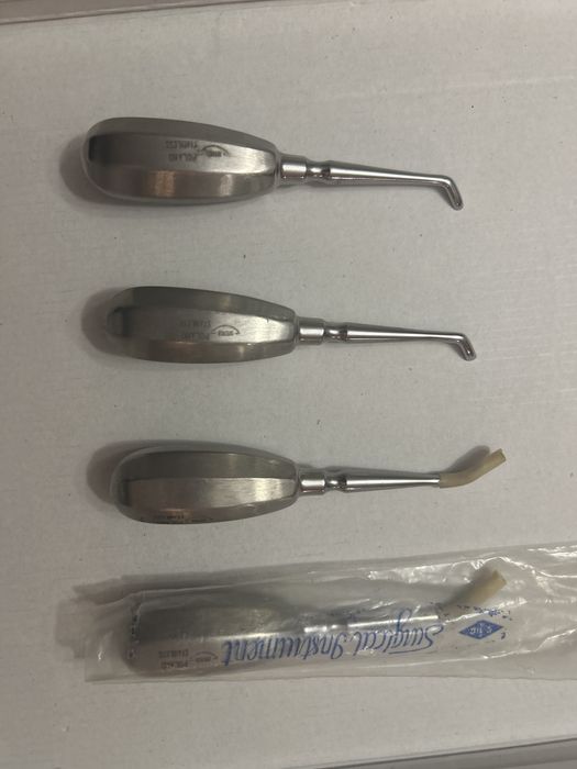 Обратни лостове за хирургия