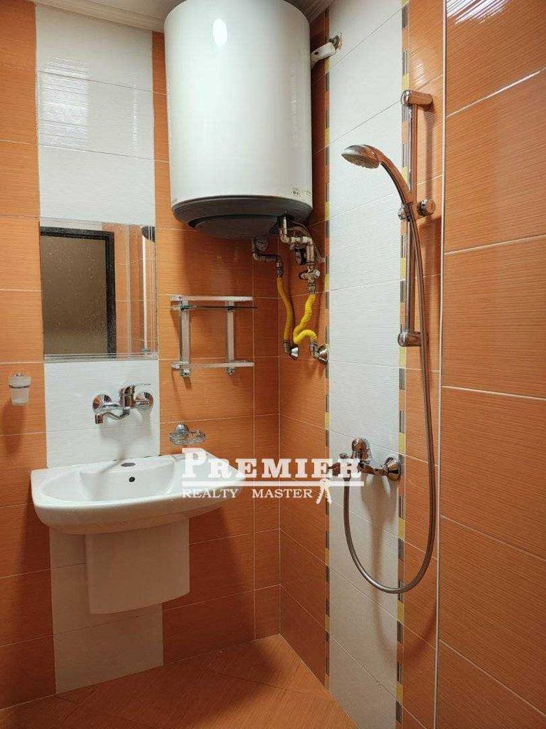 Продава се Четиристаен апартамент в Поморие - 146 кв.м за 1014 €/кв.м - Снимка #17