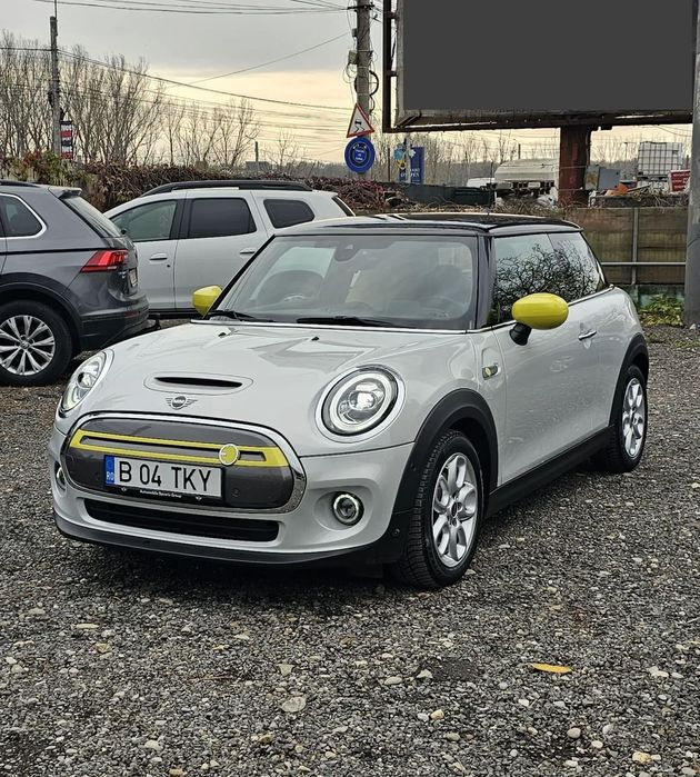 Mini Cooper SE Head-up / Harman&Kardon/ Carplay / Camera / Keyless / Pompa caldura