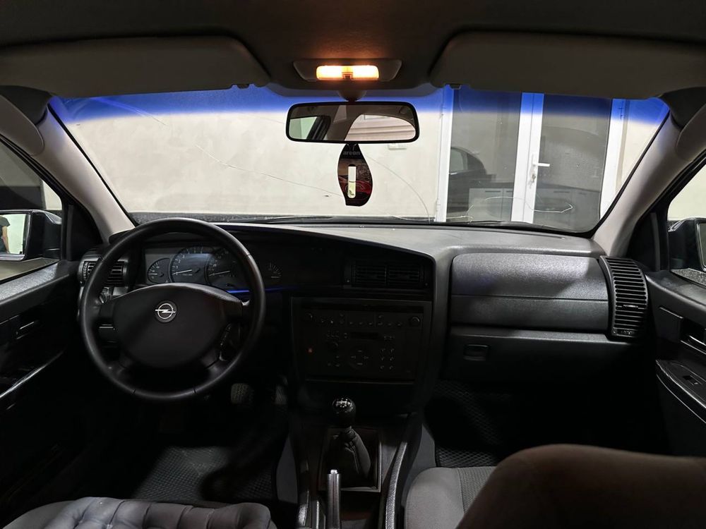 Продается Opel Omega 2003 года
