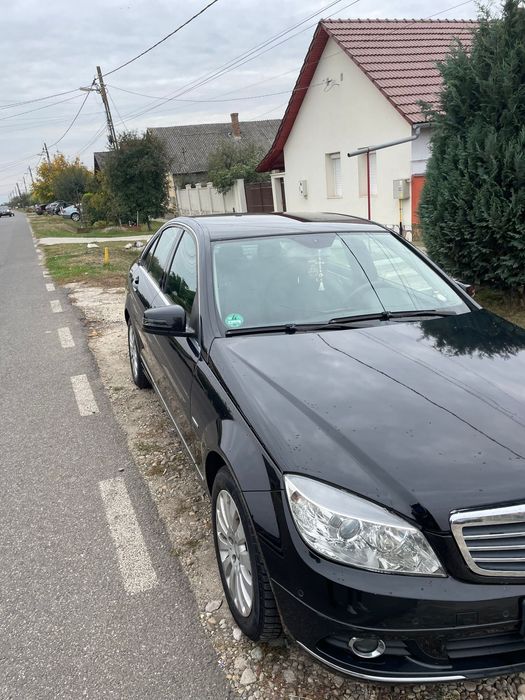 Mercedez-Benz C-Class C220