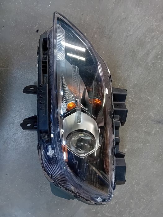 Far stanga Hyundai Kona Facelift