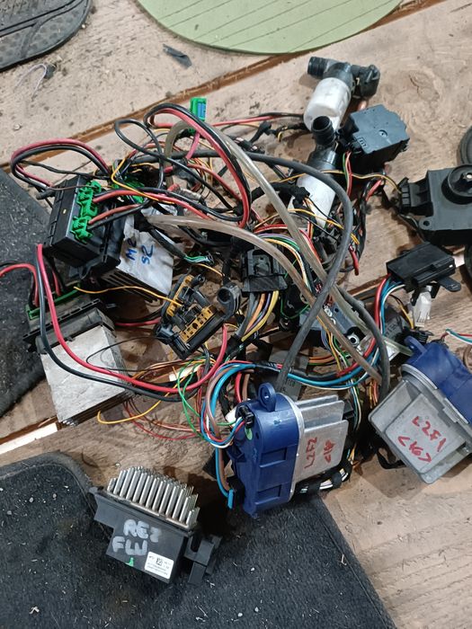 Rezistenta Renault Megane2 Scenic2 Clio3 Laguna2 Fluence Megane3