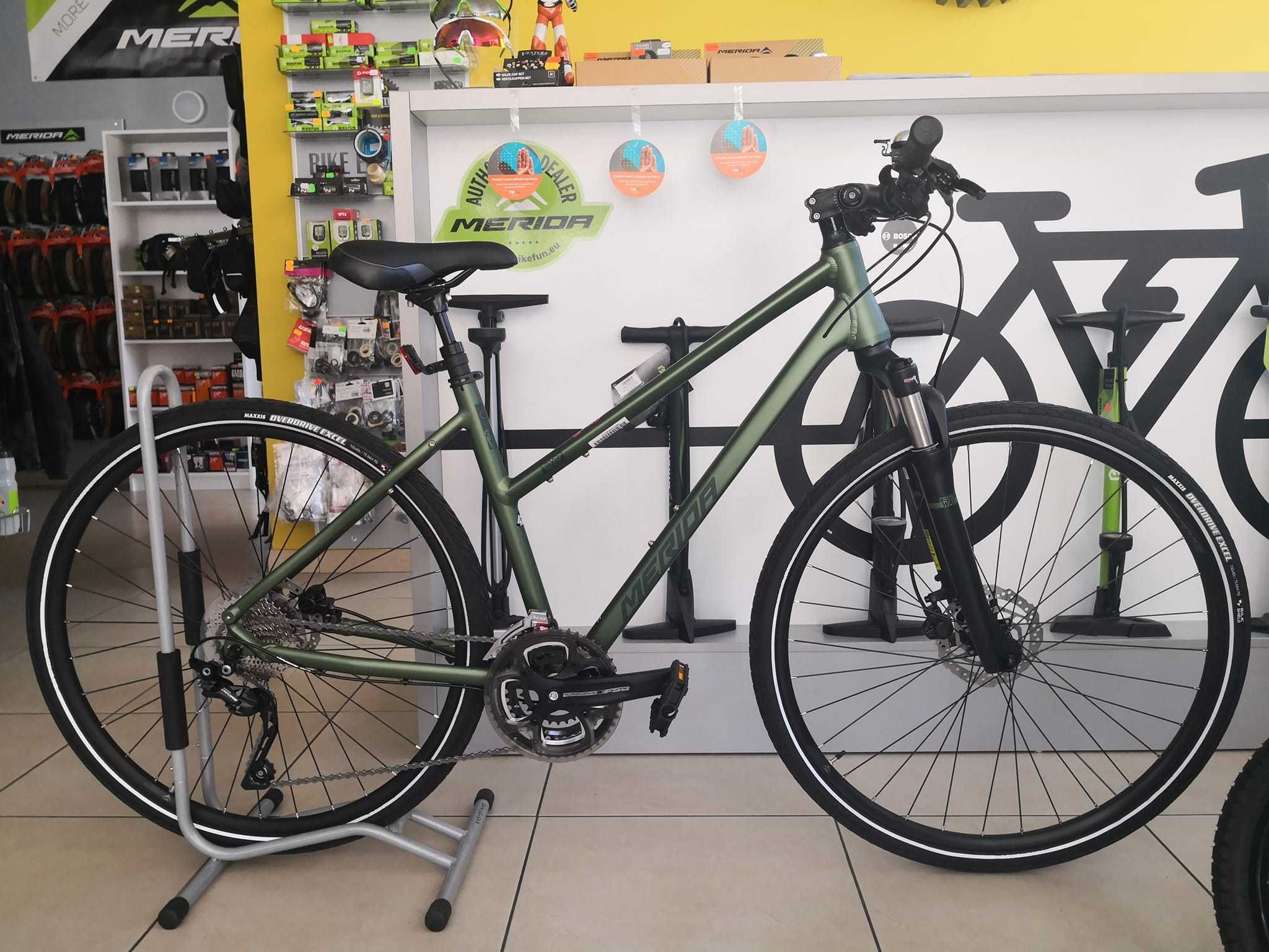 Bicicleta Merida Crossway 300 MAT VERDE CEAȚĂ