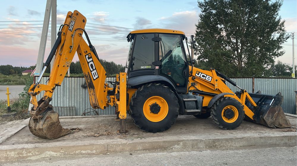 Экскаватор Погрузчик 3в1 с гидромолотом с опытным оператором