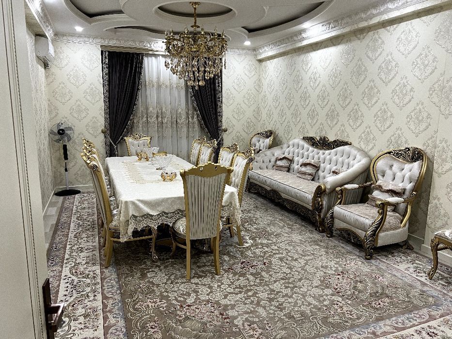 Ibn Sino 3xonali uy sotiladi 89kv 3 etaj