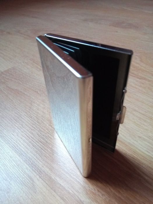 Suport metalic carduri bancare, card sănătate, permis conducere-cadou