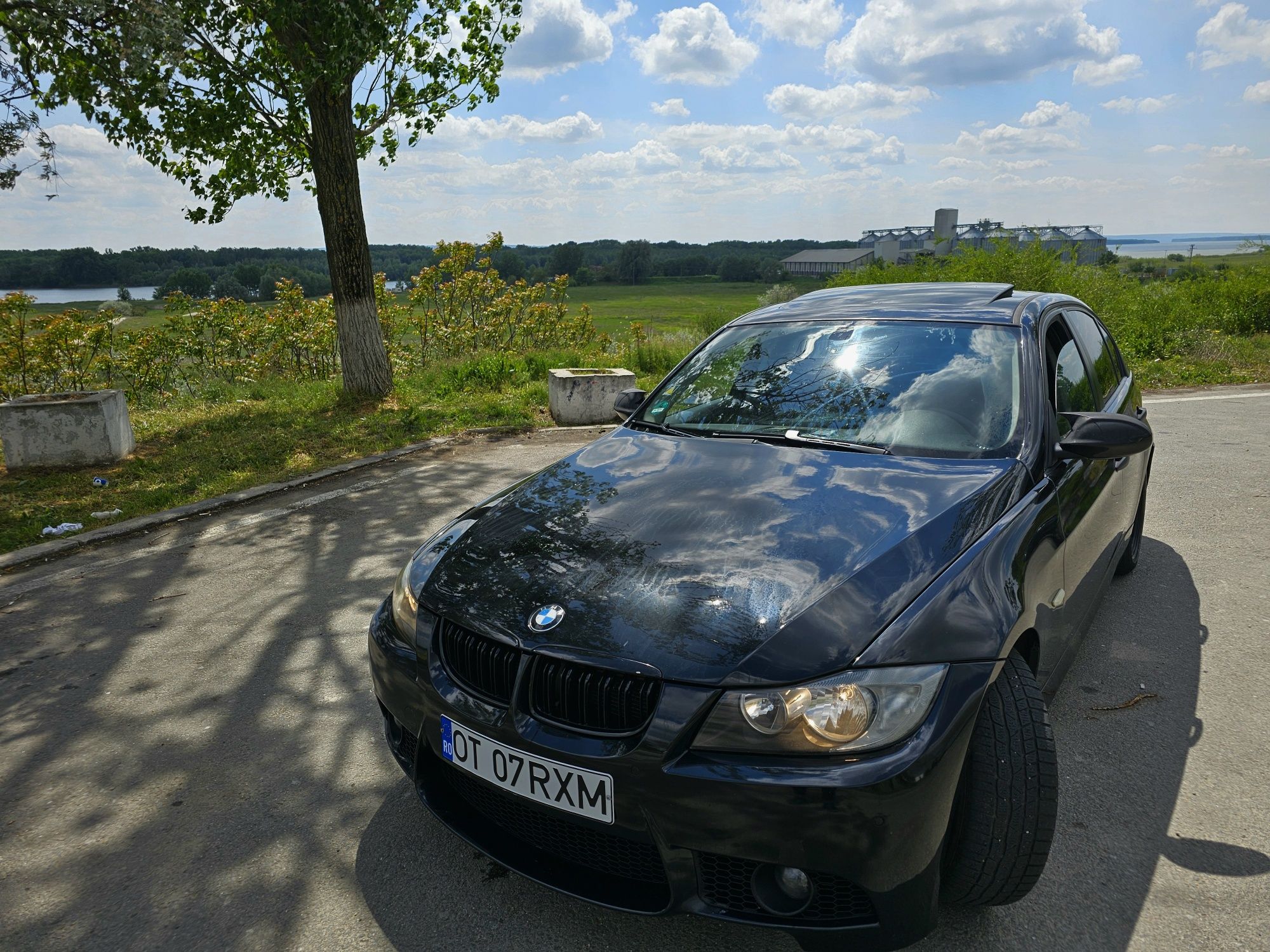 BMW E90 318d  - suspensie sport reglabila