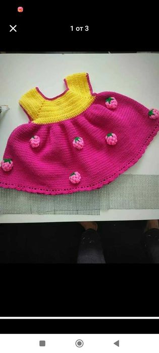 Ръчно плетена рокличка на една кука