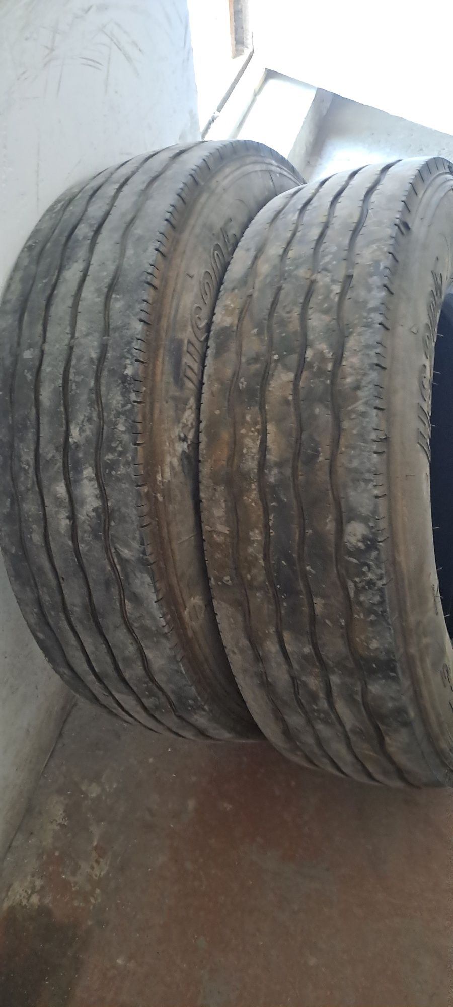 Kapsen 215 75  isuzu bolon  2 dona