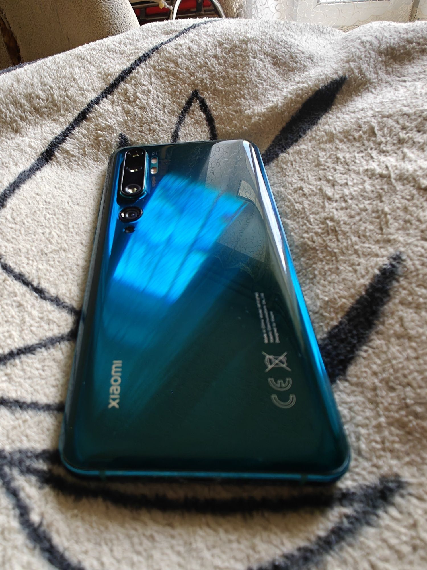 Продаю Mi Note 10