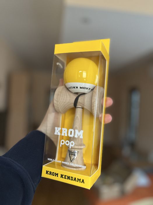 Kendama KROM POP LOL (Galben/Yellow)