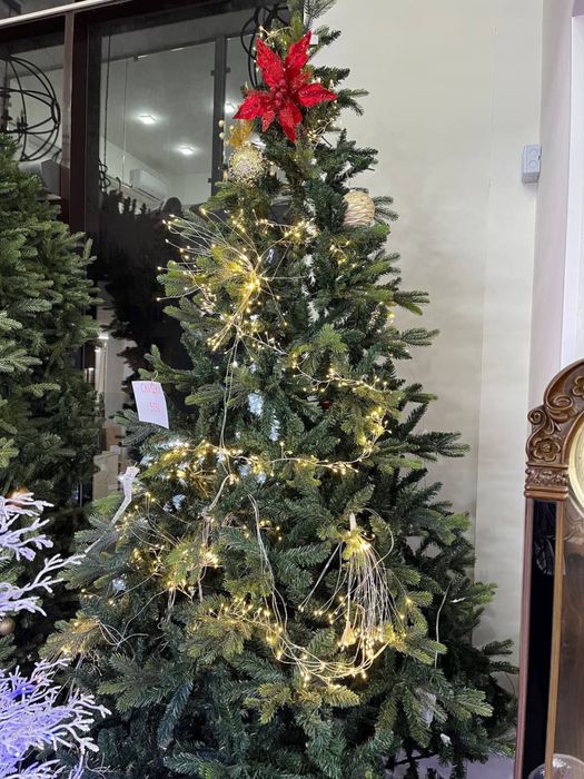 Елка искусственная 240