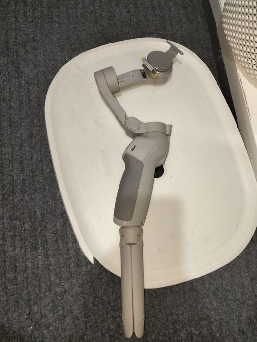 ПРОДАМ ЗА 35К купил за 50К там просто на втором фоте минус