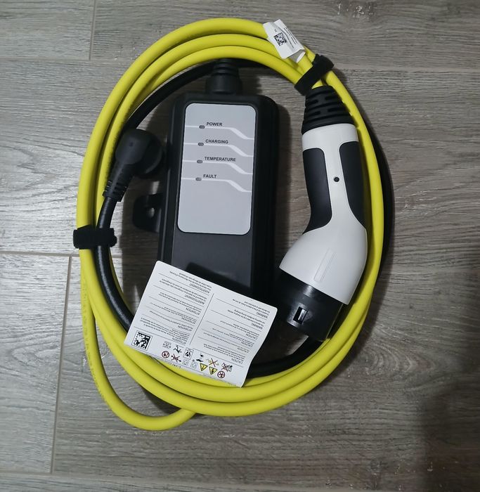 Cablu încărcare mașină electrica Bmw 2,4 KW 10 A Type 2