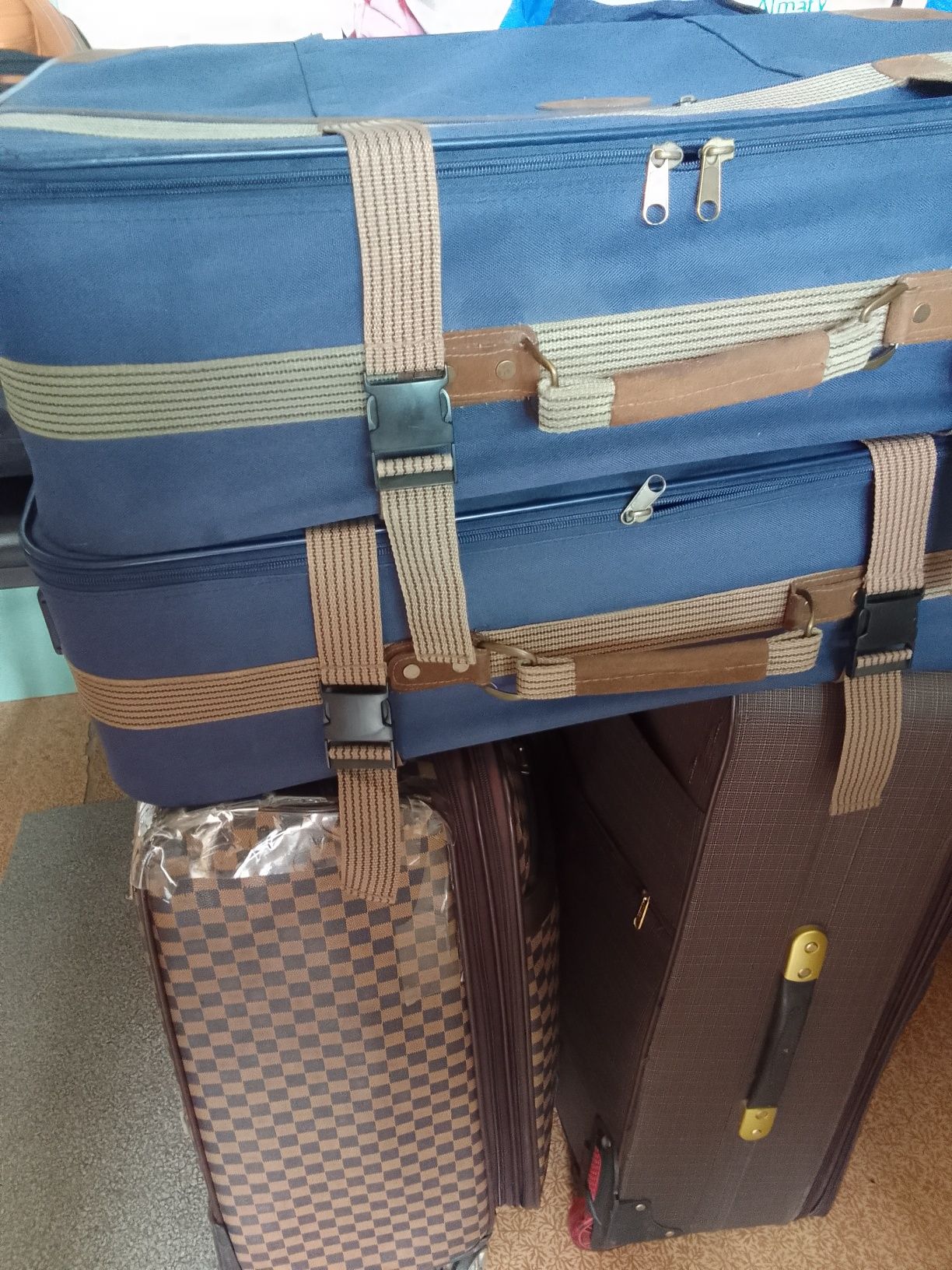 Сумки чемоданы дорожные