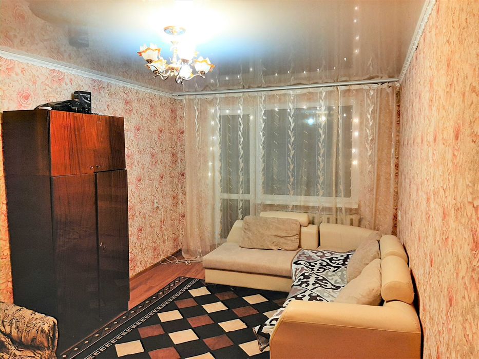 1-комн. в 7 мкр. за магазином "Экран"